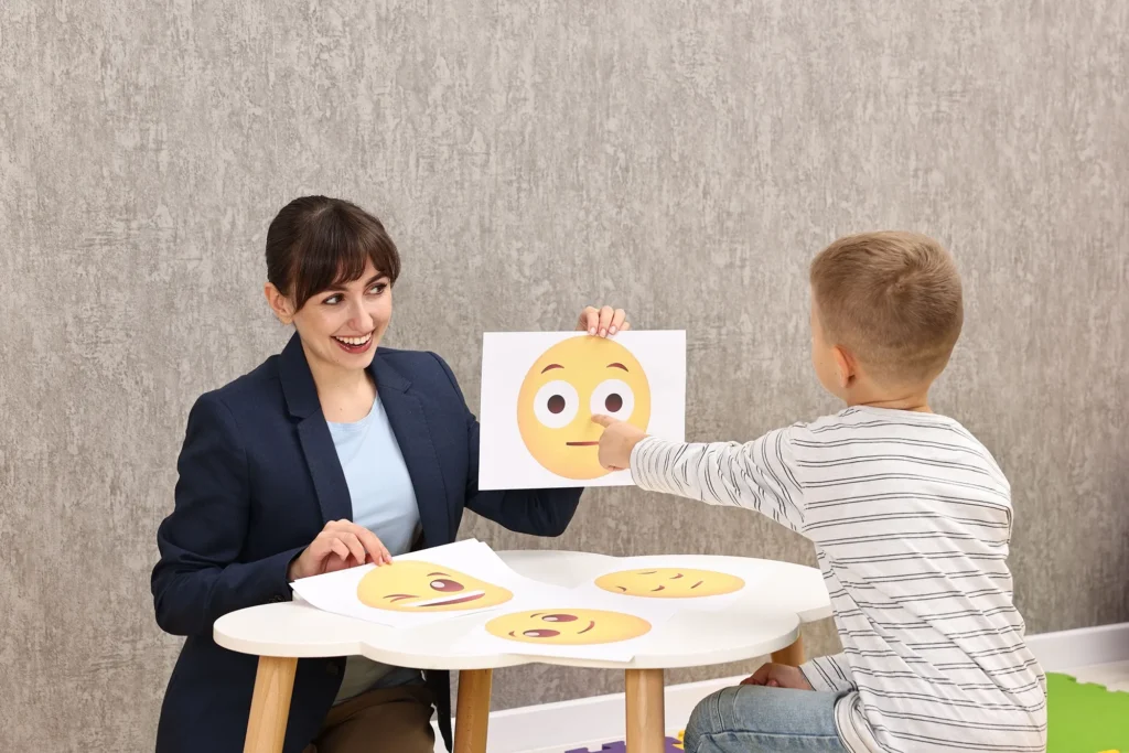 Tulburarea de spectru autist are cauze cunoscute și poate fi ameliorată ...